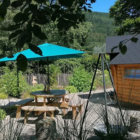 Kota Finlandais Dans La Vallée De La Bruche Proche De La Nature. Chalet