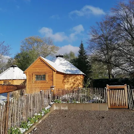Kota Finlandais Dans La Vallée De La Bruche Proche De La Nature.
