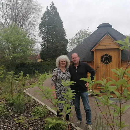 Kota Finlandais Dans La Vallee De La Bruche Proche De La Nature. * Plaine